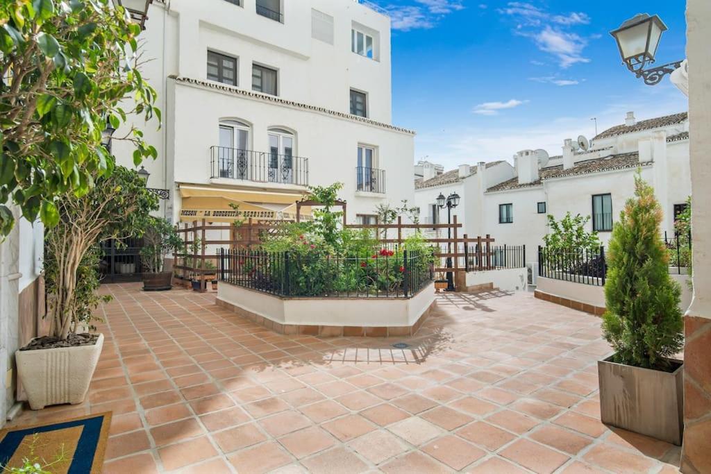 Puerto Banus Luxurious Apartment In The Heart Of The Port Marbella Exterior foto